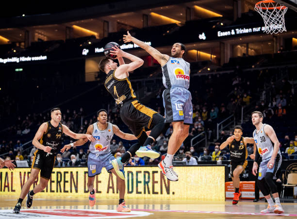 束时的画面 束时的画面